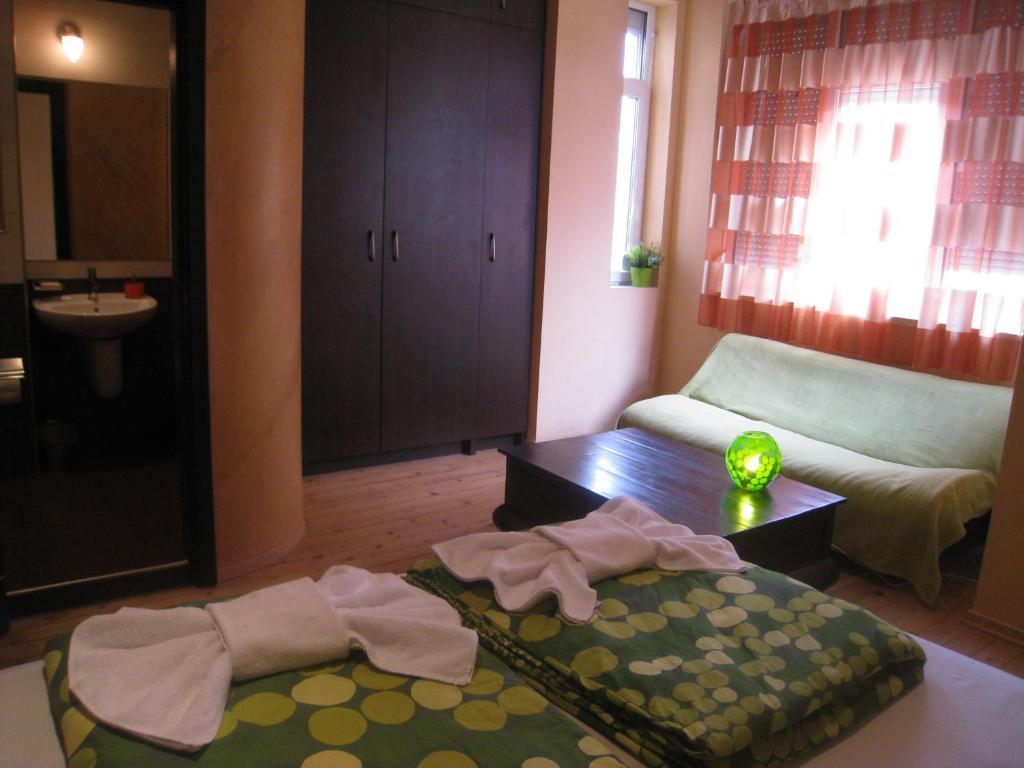 Elegance On A Budget - Rooms For Rent In Sofia Center Bilik gambar