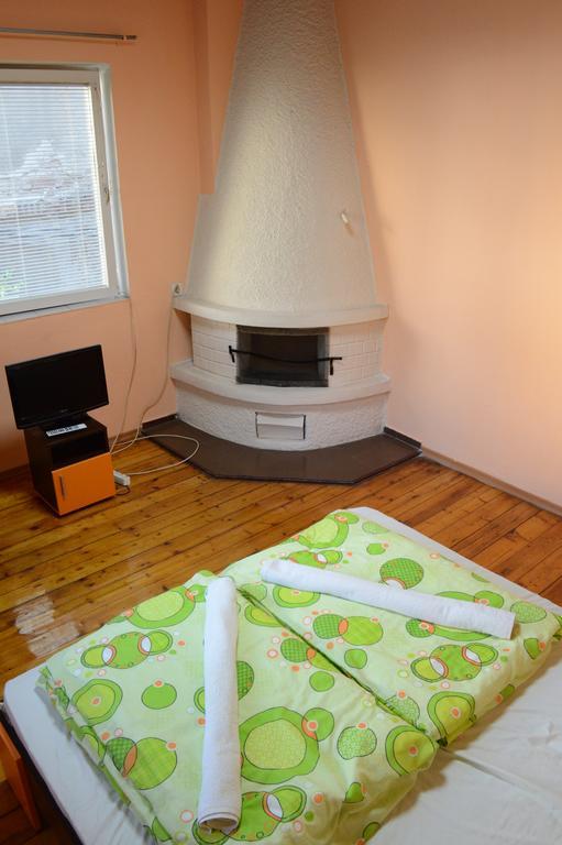 Elegance On A Budget - Rooms For Rent In Sofia Center Luaran gambar