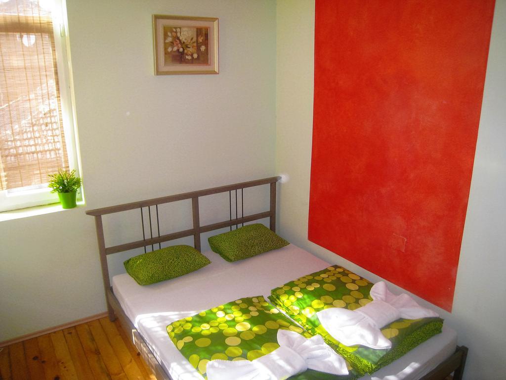 Elegance On A Budget - Rooms For Rent In Sofia Center Luaran gambar