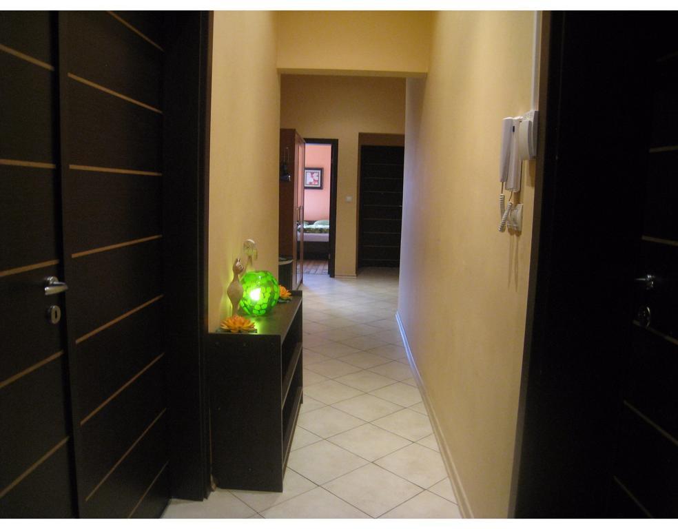 Elegance On A Budget - Rooms For Rent In Sofia Center Luaran gambar